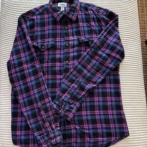 Sonoma Women’s Flannel Plaid Shirt in Size M
